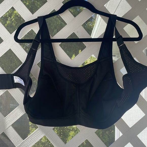 Glamorise Sport No-Bounce Wirefree Camisole Sports Bra - Picture 7 of 12